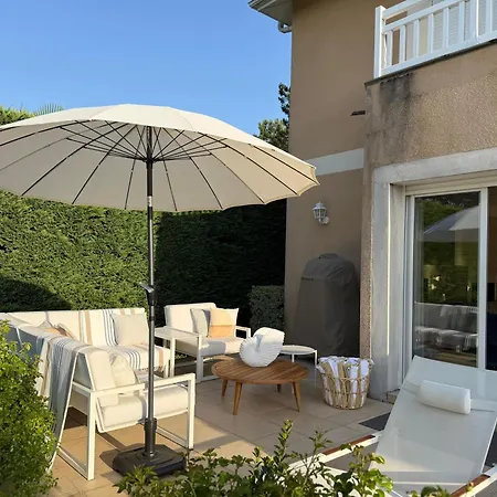 Helena - Anciennement Le Clos D'ignac Pensionat 4*