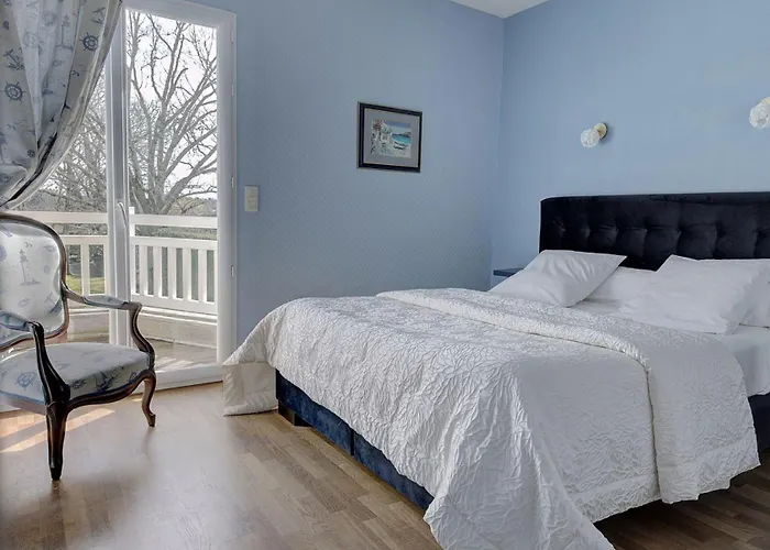 Le Clos D'ignac בית הארחה